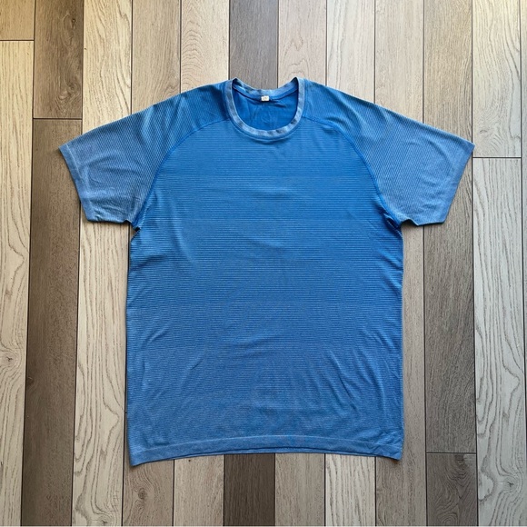 Men's lululemon Blue Athletic Shirt - Picture 1 of 4